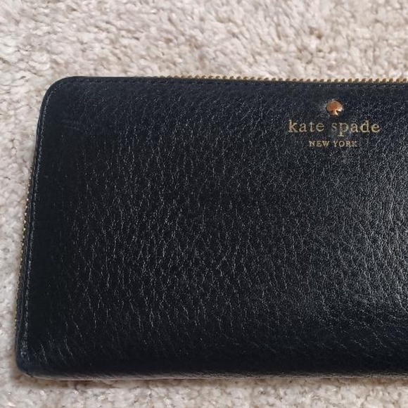 KATE SPADE Black Leather Lacey Accordion Cobble Hill Zip-Around Wallet - Picture 4 of 12